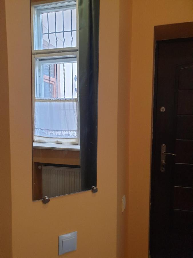 Apartment On Lysenka 27 Λβιβ Εξωτερικό φωτογραφία